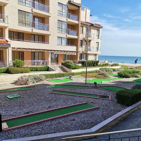 Διαμέρισμα б003 в бийч резорт- море пред прозореца, плаж пред вратата !!! *