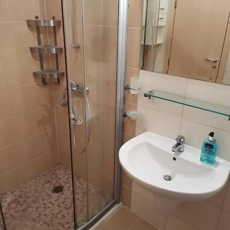 б003 в бийч резорт- море пред прозореца, плаж пред вратата !!!