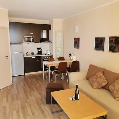 б003 в бийч резорт- море пред прозореца, плаж пред вратата !!! * Obzor