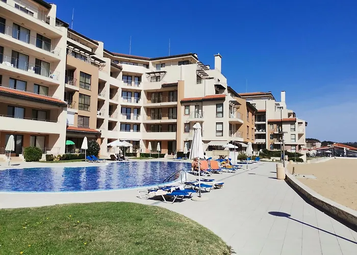 б003 в бийч резорт- море пред прозореца, плаж пред вратата !!! 아파트 *